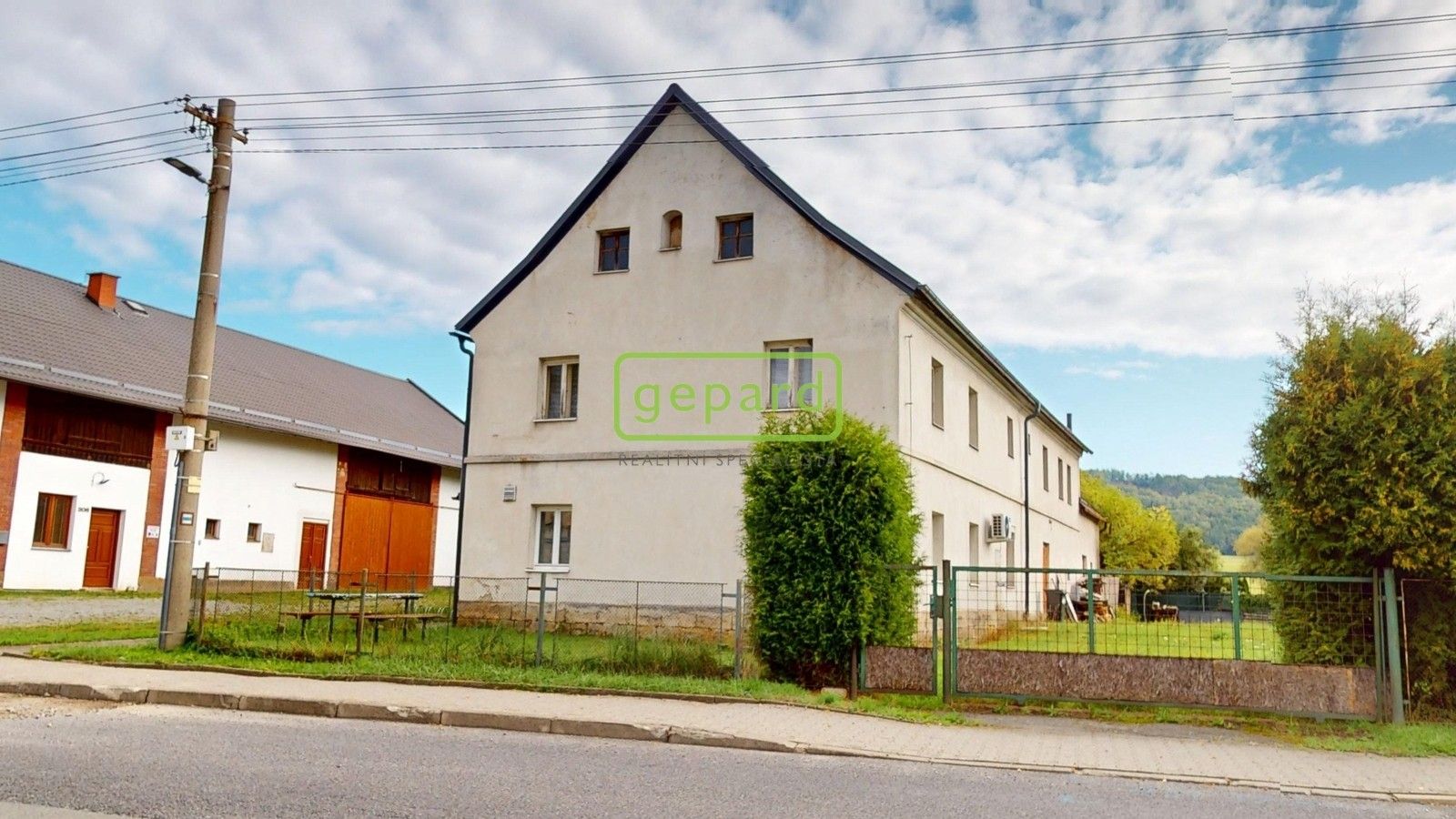 Ubytovací zařízení, Mimoňská, Zákupy, 250 m²