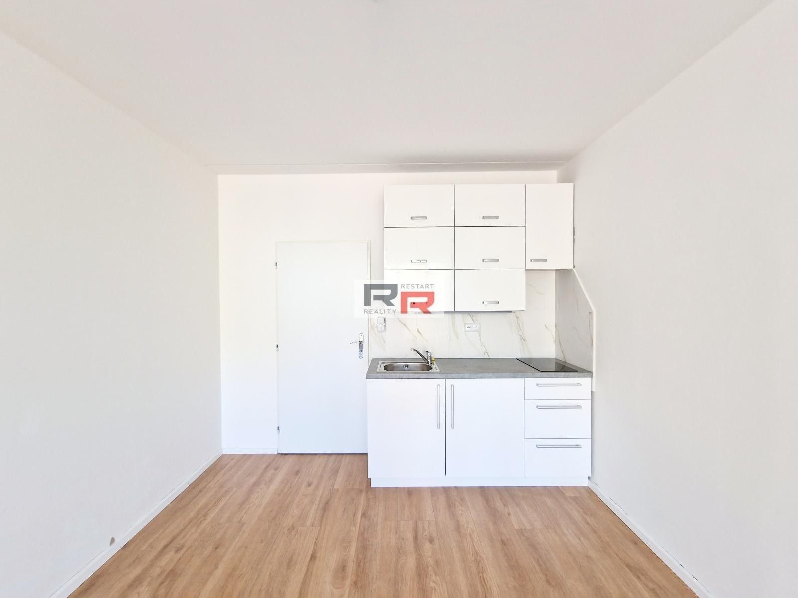 Pronájem byt 1+kk - Kavaleristů, Olomouc, 26 m²