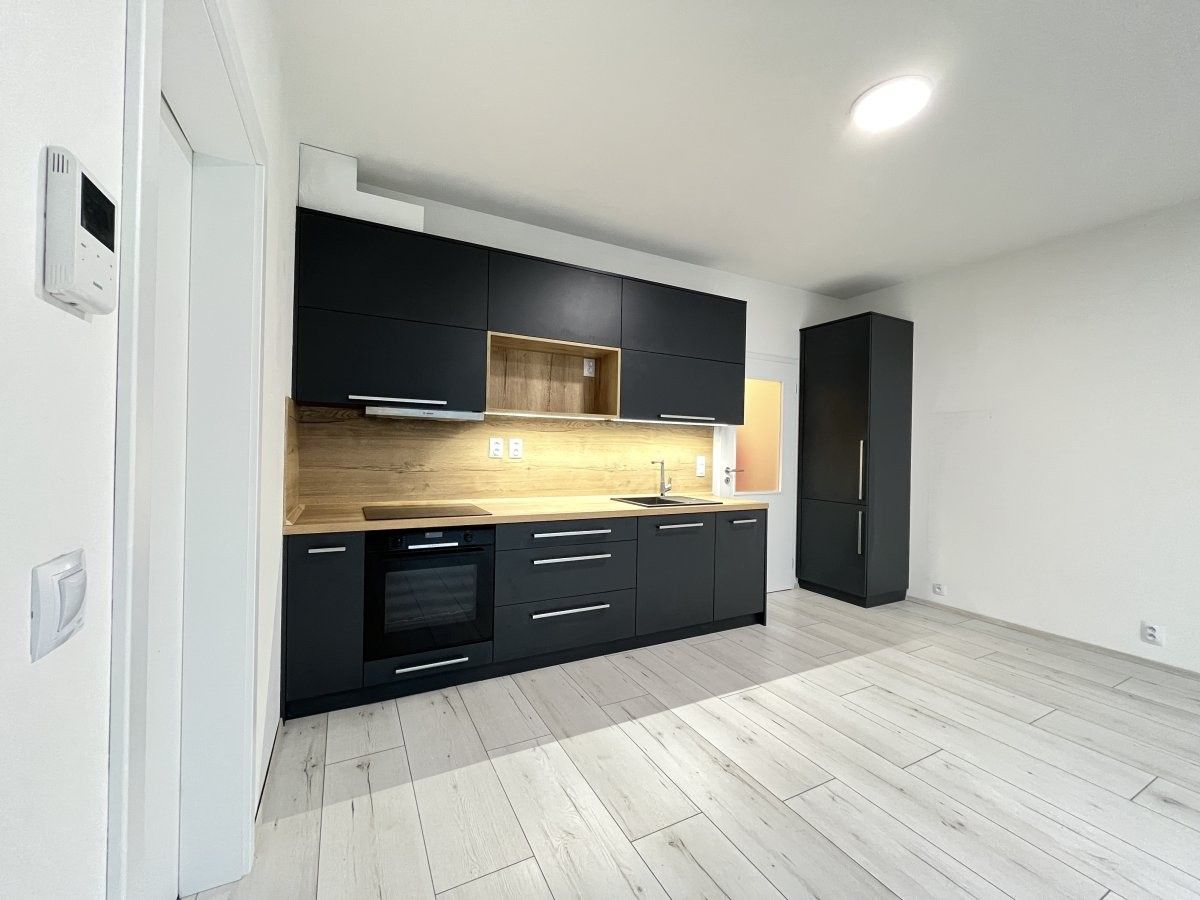 2+kk, Na Sádkách, České Budějovice, 48 m²