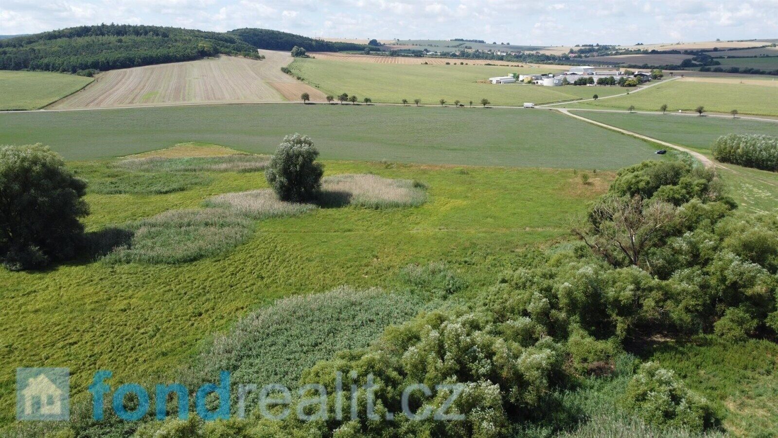 Prodej pozemek - Střížovice, 2 388 m²