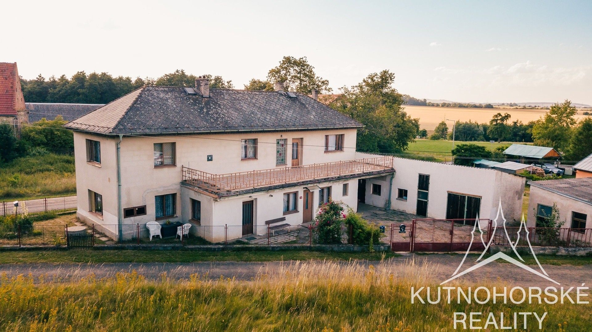 Prodej rodinný dům - Nová Lhota, Kluky, 215 m²