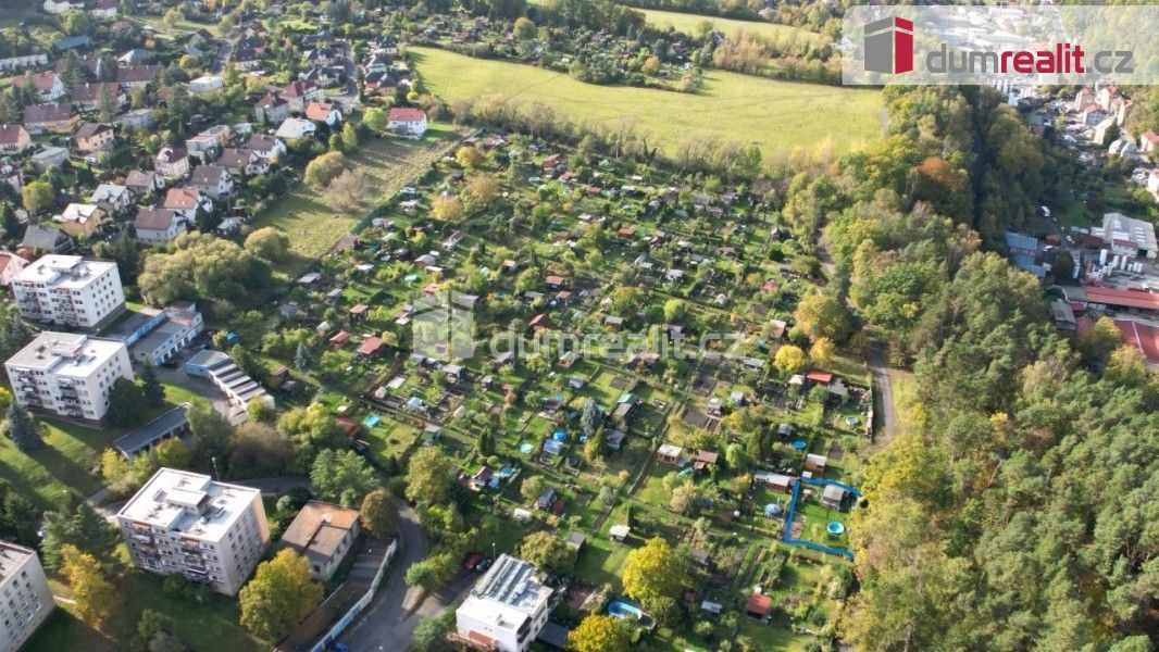 Zahrady, Albánská, Děčín, 440 m²