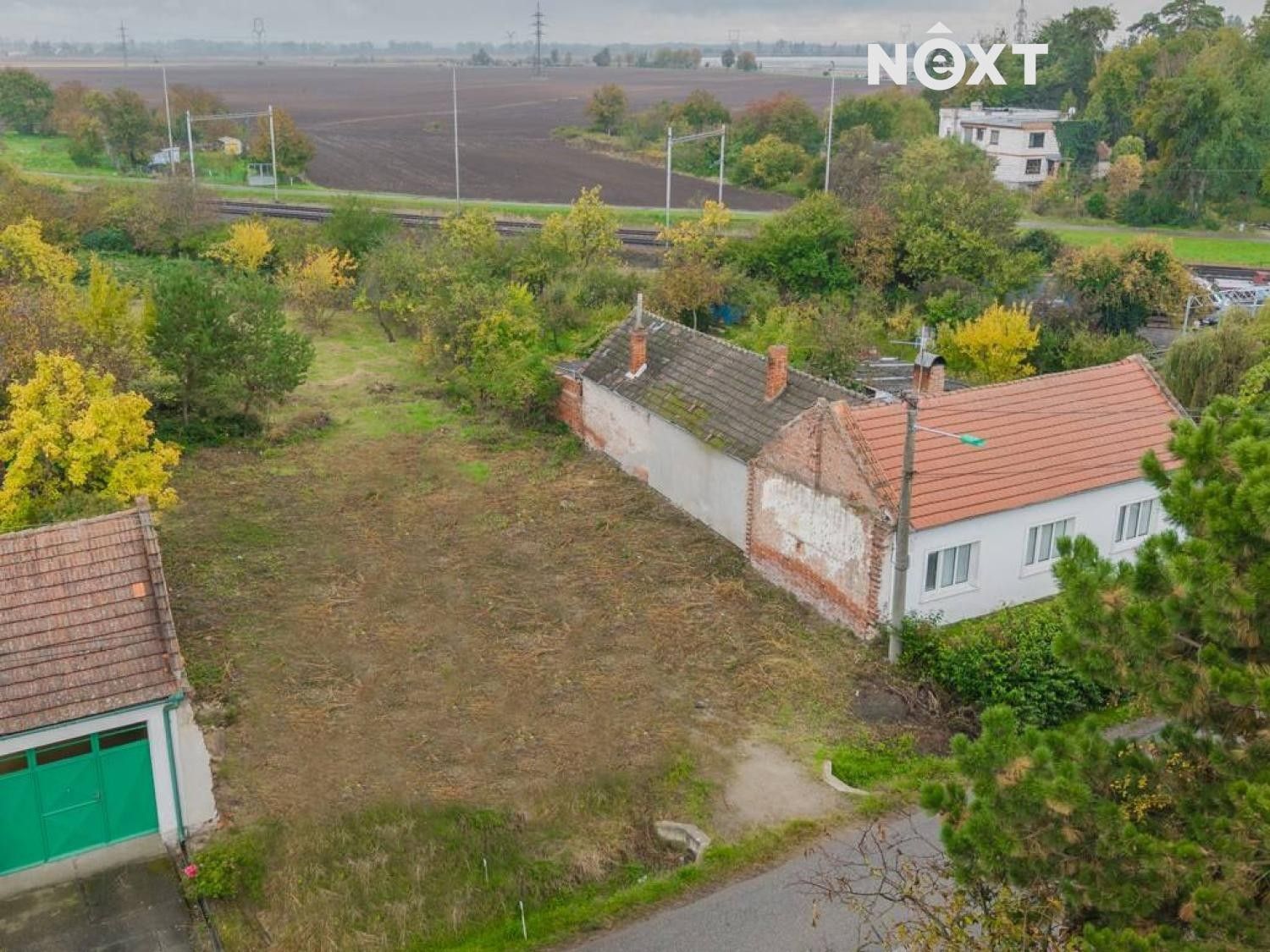 Pozemky pro bydlení, Nádraží, Hrušky