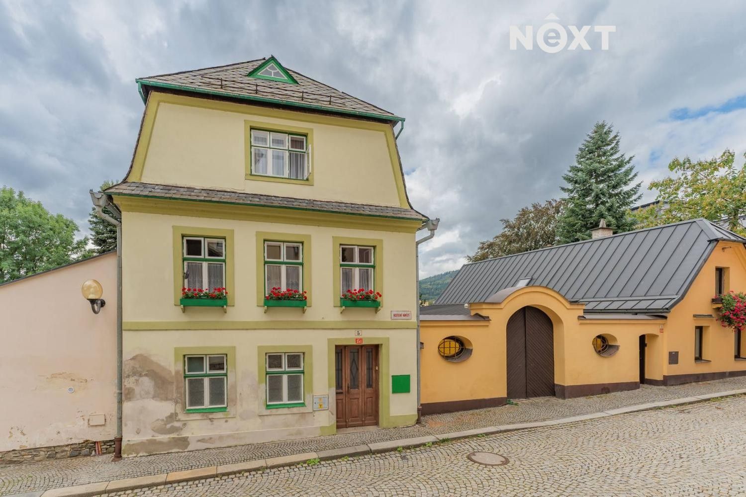 Rodinné domy, Kostelní nám., Šumperk, 244 m²