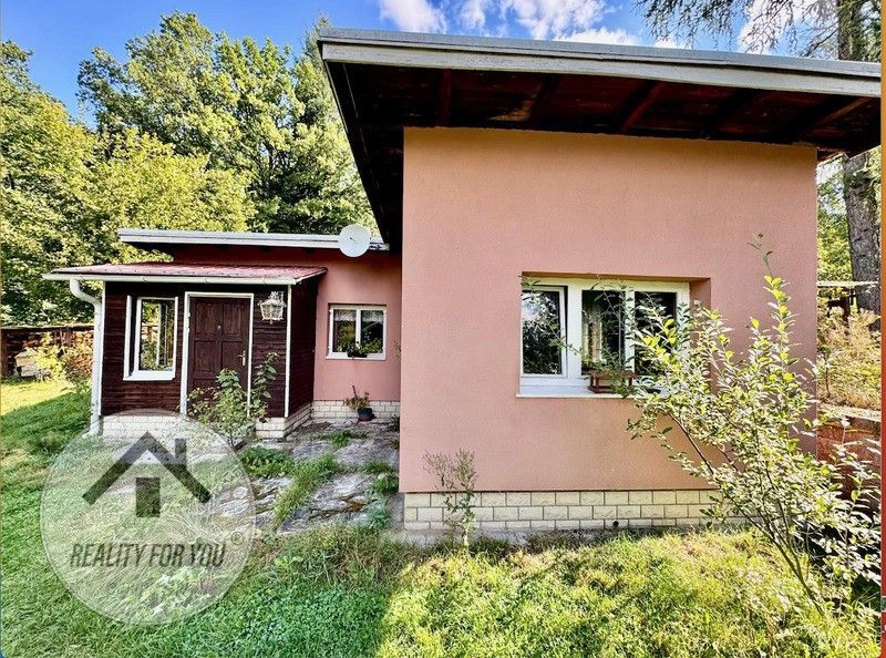 Rodinné domy, Dlouhý Most, 463 12