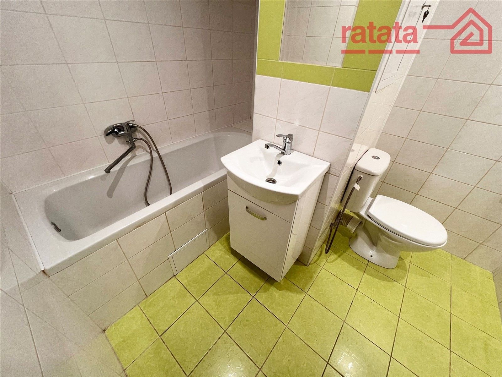 Pronájem byt 1+1 - Zahradní, Chomutov, 35 m²