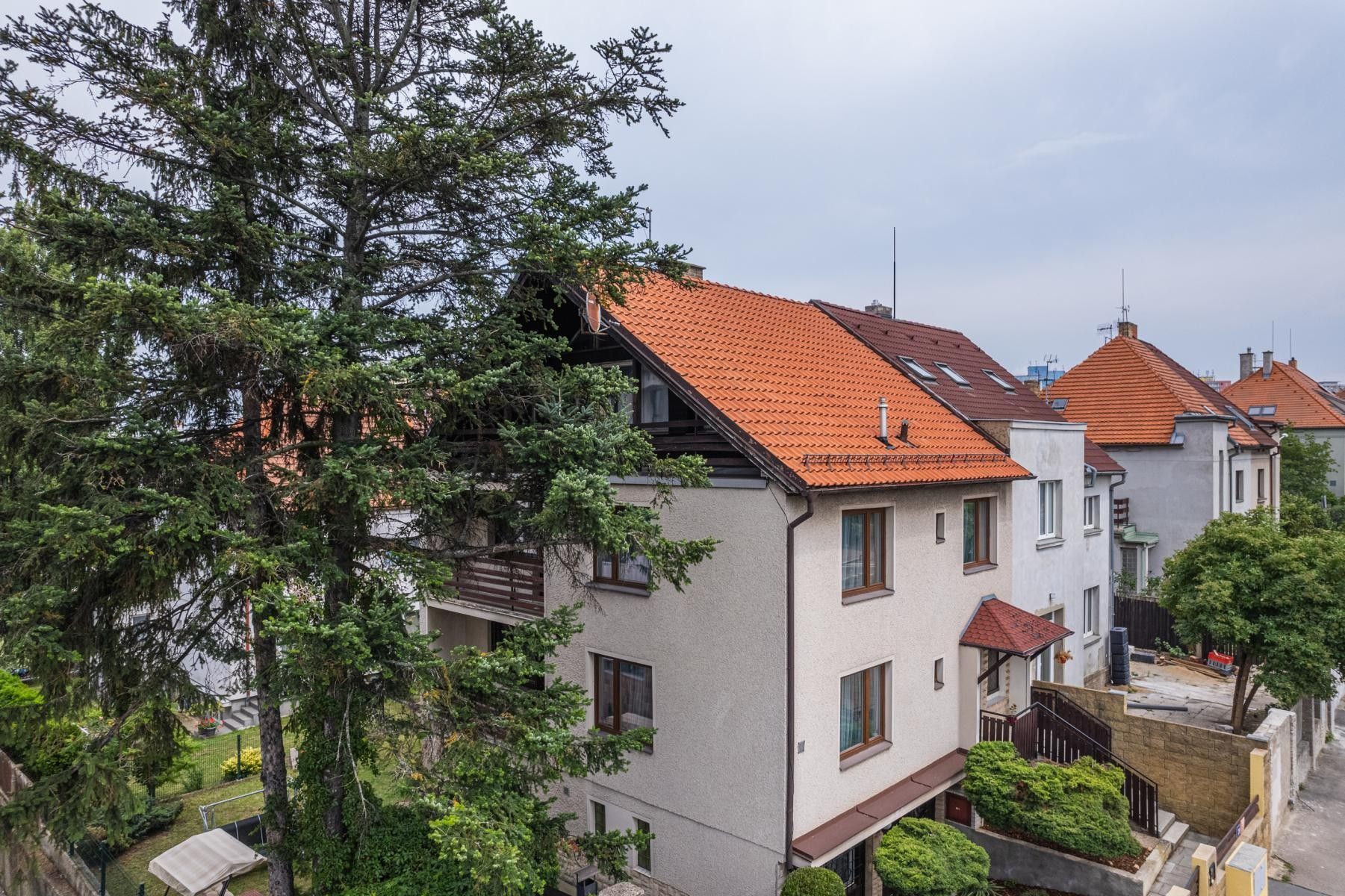 Rodinné domy, Hornoměcholupská, Praha, 275 m²