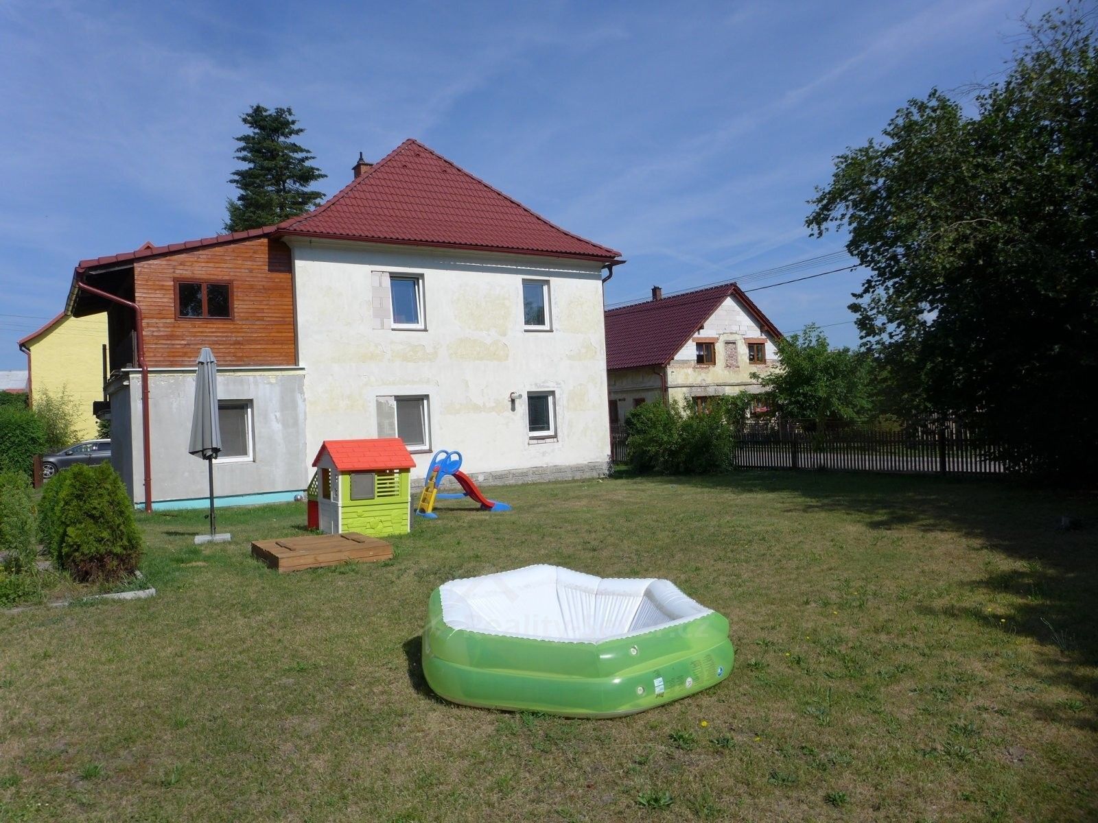 Rodinné domy, Jestřebí, 300 m²