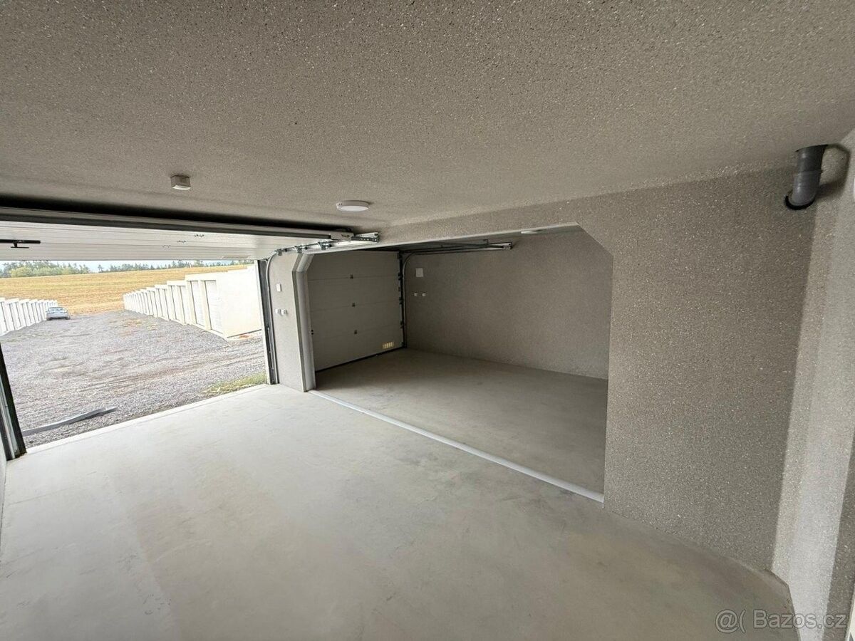 Garáže, Bačkov, 582 91