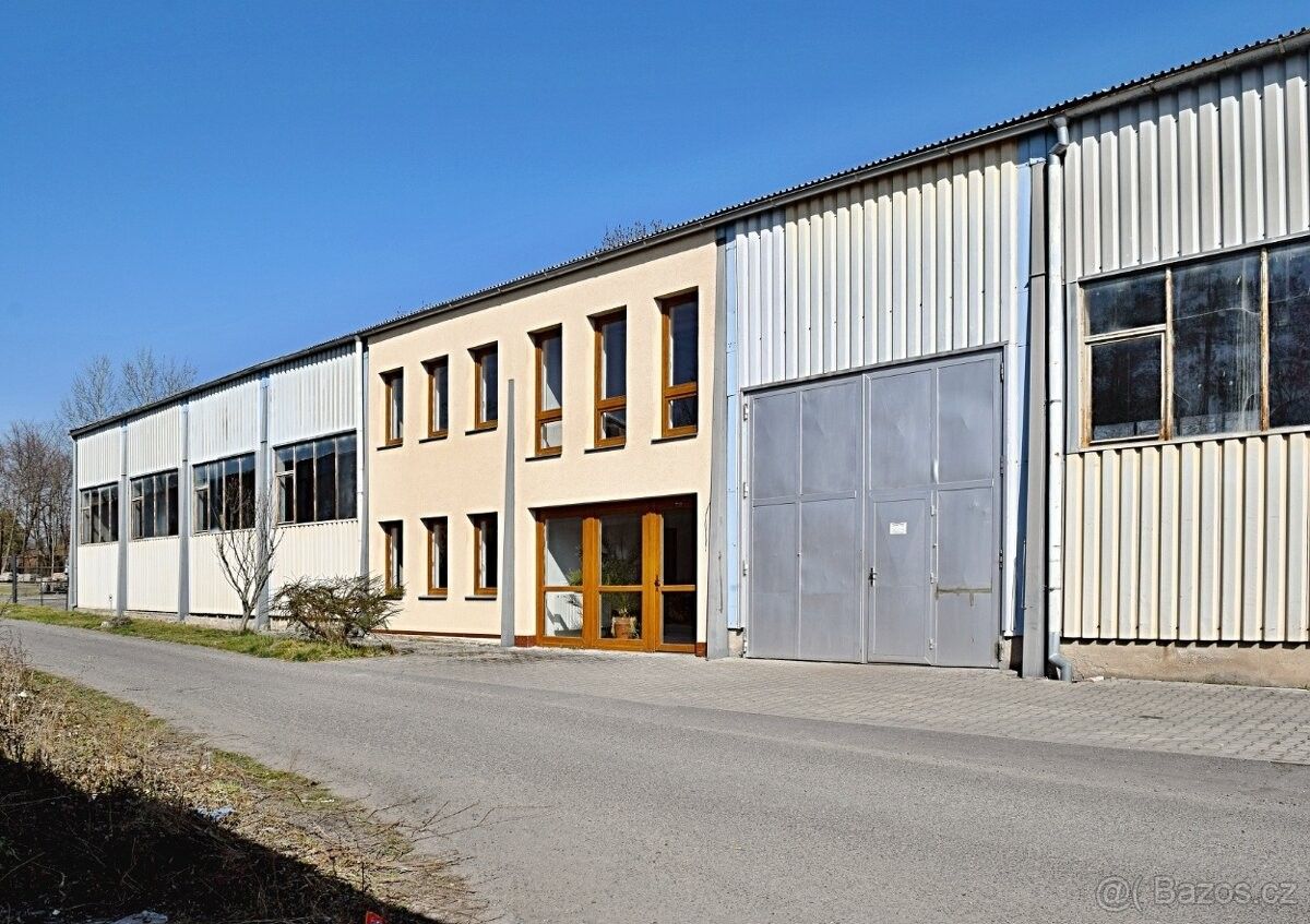 Sklady, Chrast u Chrudimě, 538 51