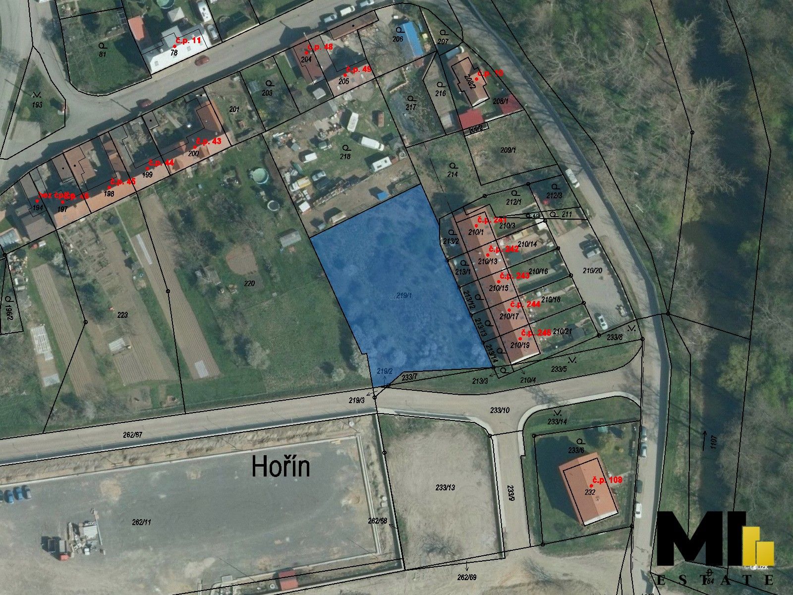 Pozemky pro bydlení, Hořín, 1 935 m²