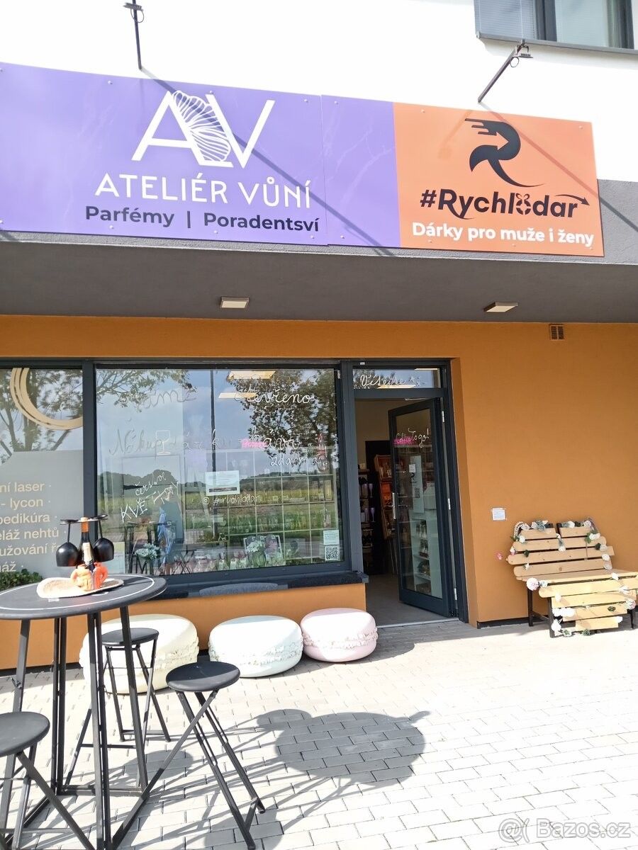 Obchodní prostory, Jirny, 250 90