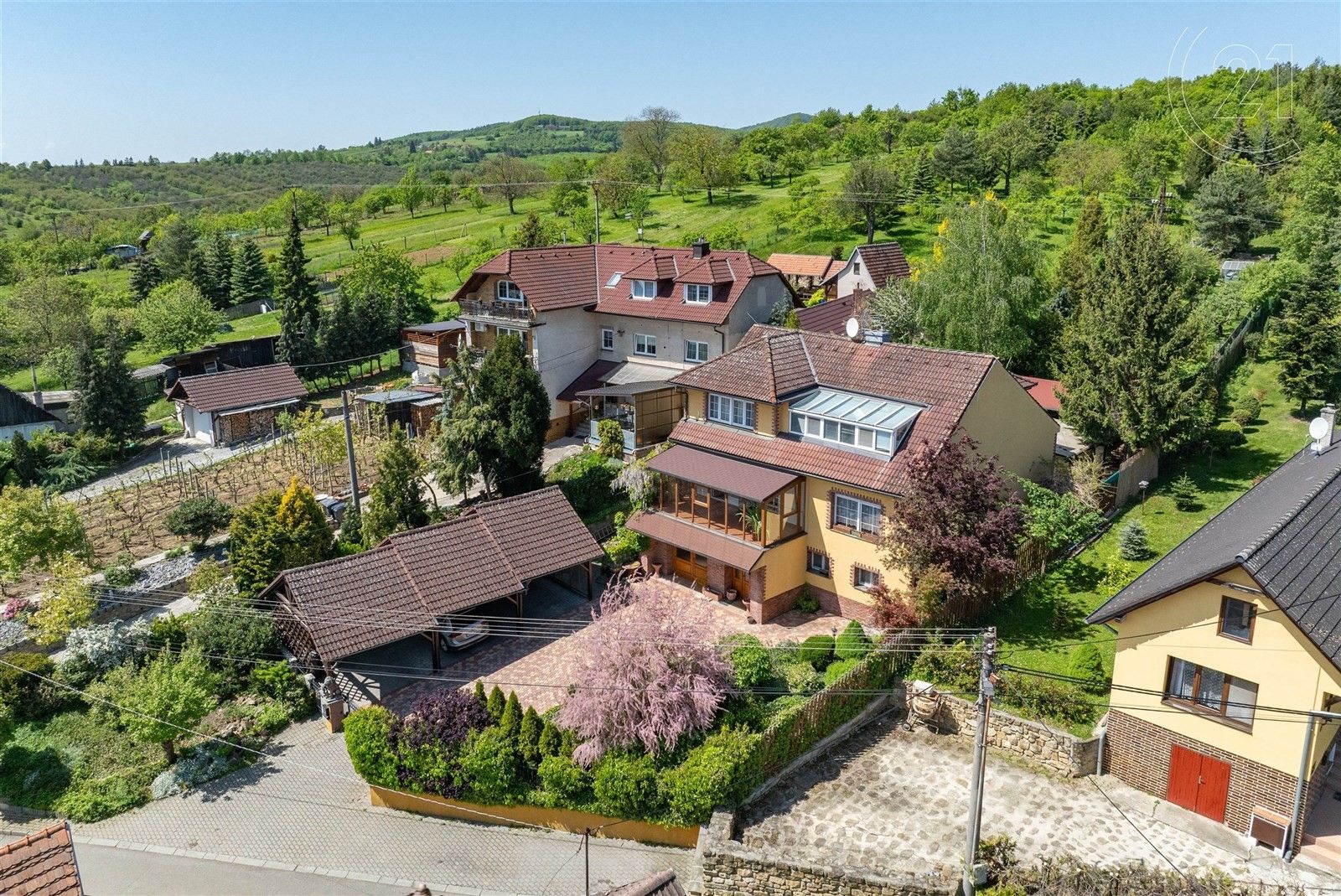 Prodej dům - Horní Podvinohradí, Buchlovice, 350 m²