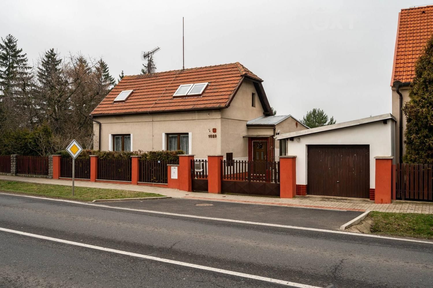 Rodinné domy, Čsl. armády, Hostivice, 143 m²