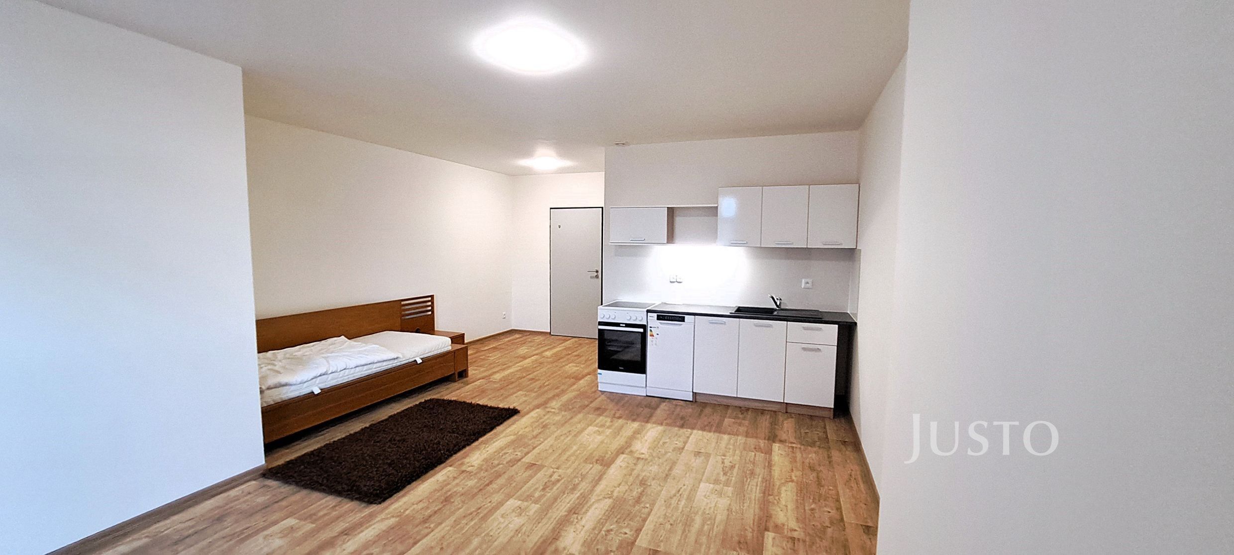 1+kk, Topělec, Čížová, 29 m²