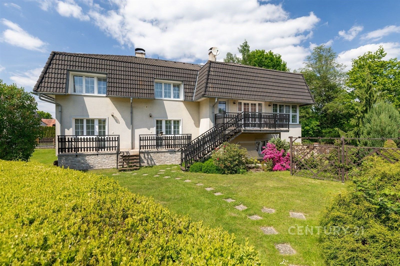 Rodinné domy, Sousedská, Šenov, 248 m²