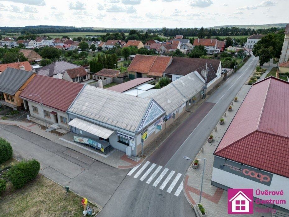 Obchodní prostory, Hlavní, Březí, 384 m²