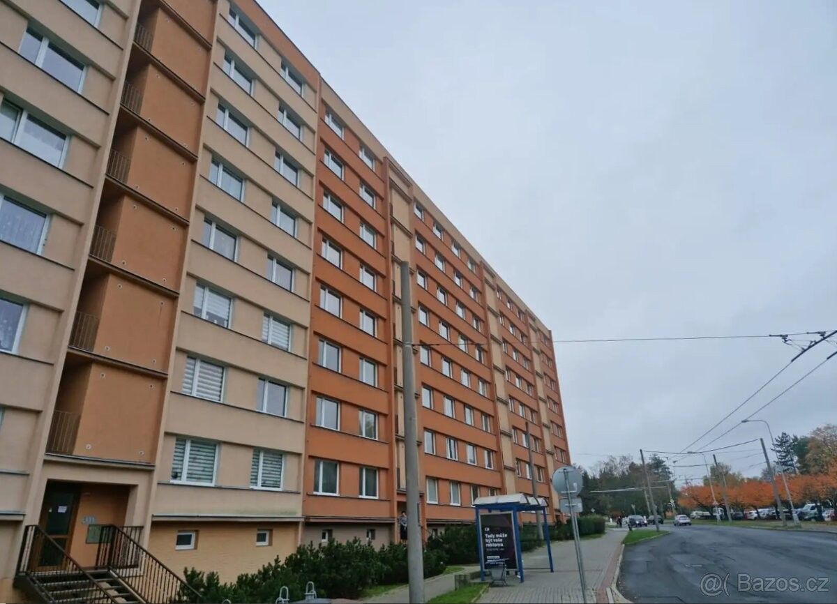 1+1, Chomutov, 430 04