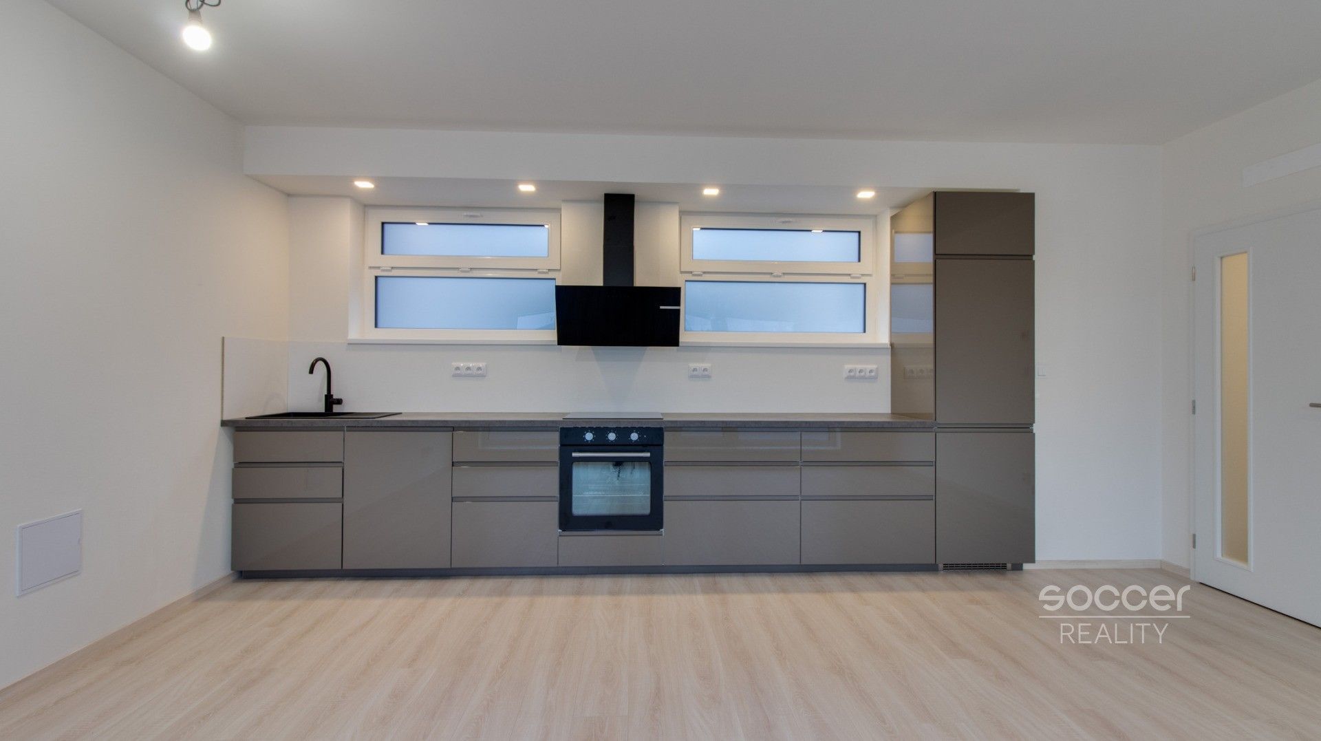 2+kk, Pod Zahrady, Přezletice, 65 m²