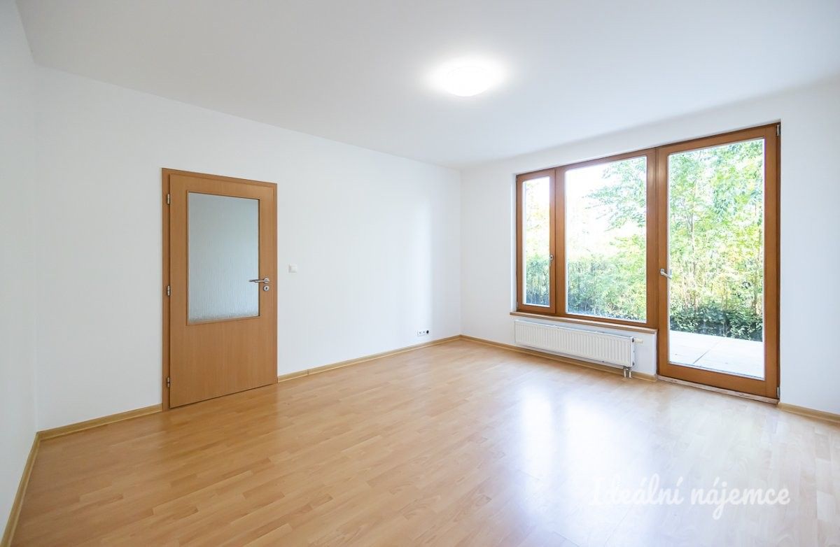 2+kk, Nepelova, Praha, 58 m²