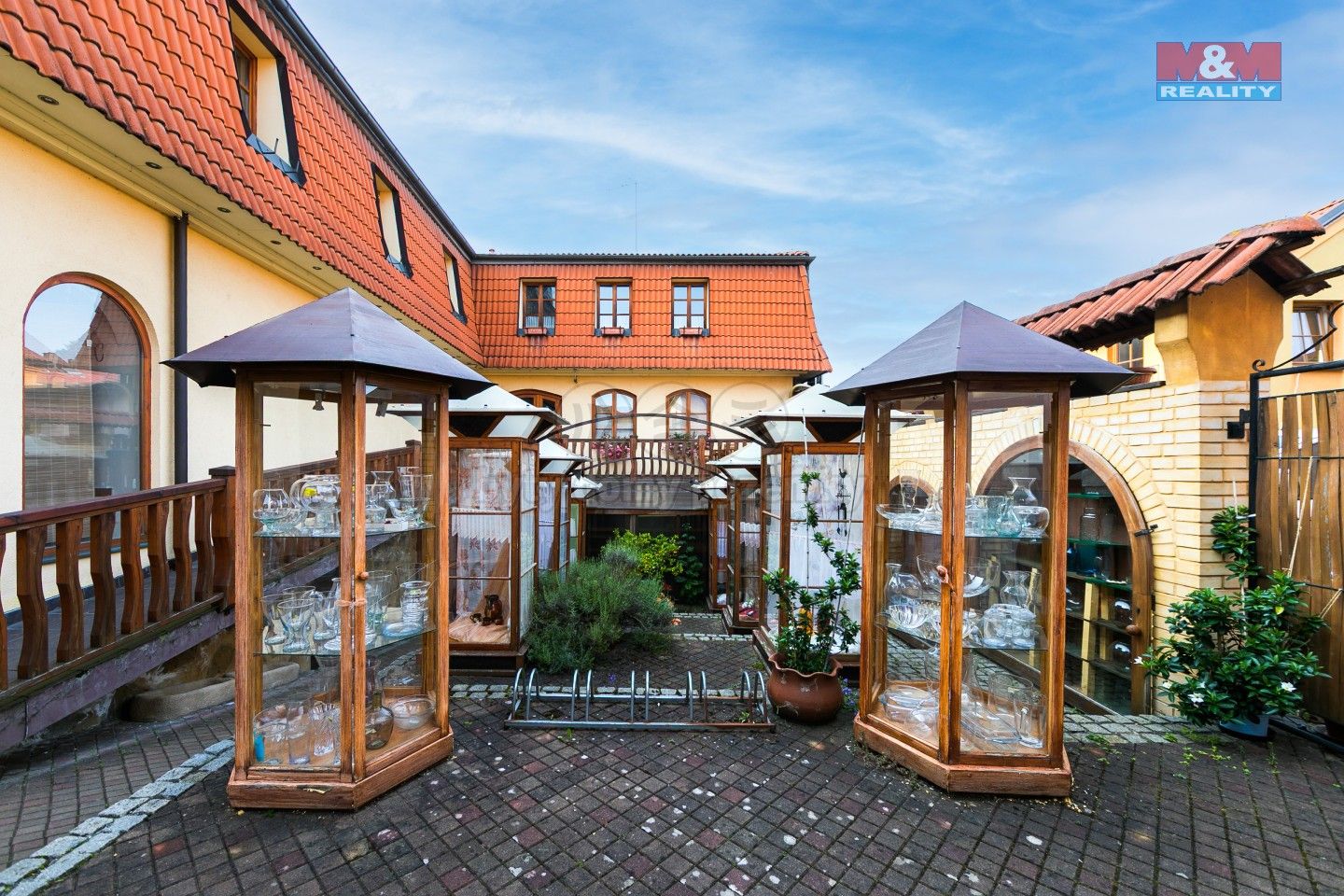 Obchodní prostory, Husova třída, Domažlice, 600 m²