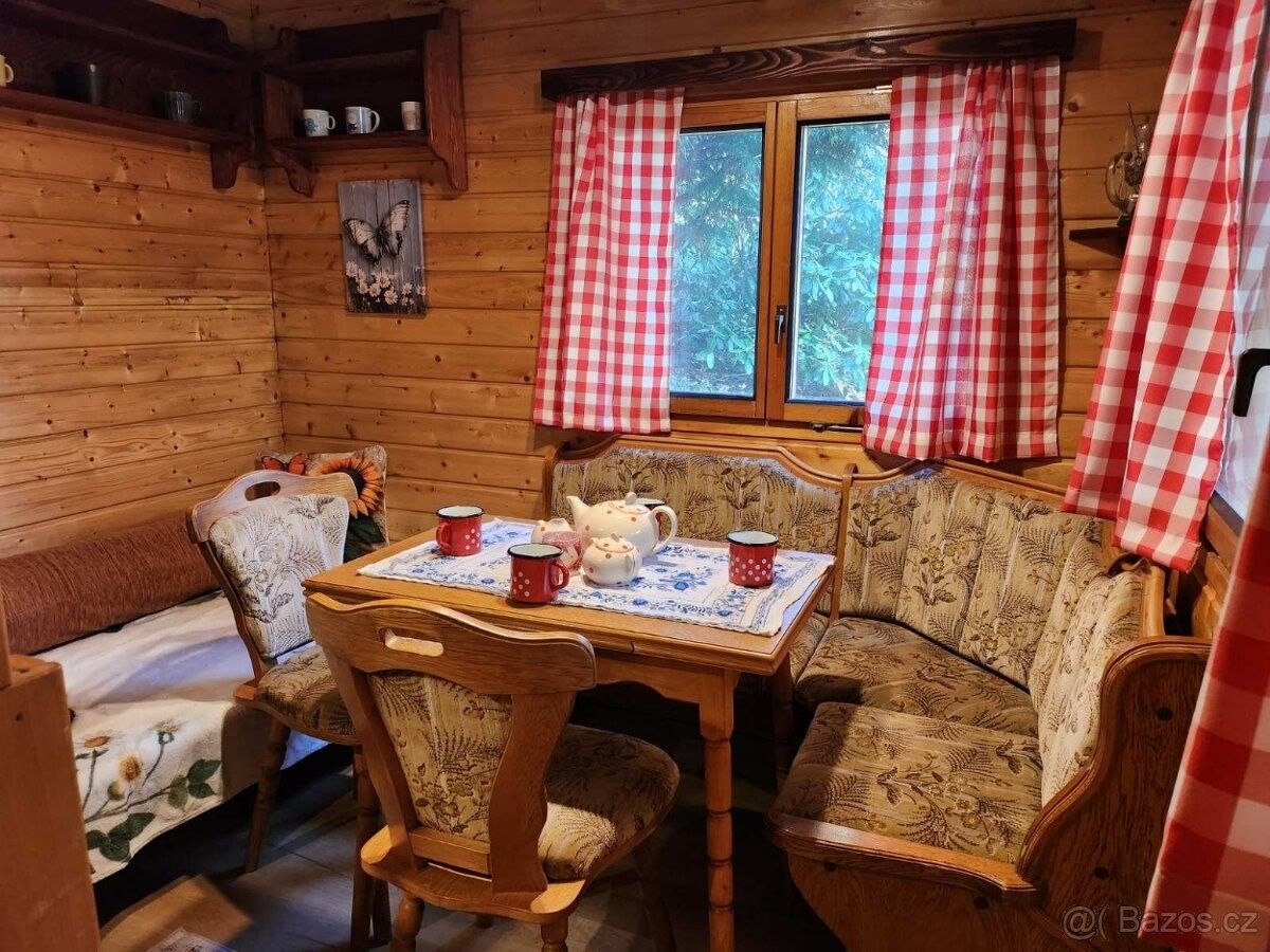 Chaty, Zlatá Olešnice, 468 47