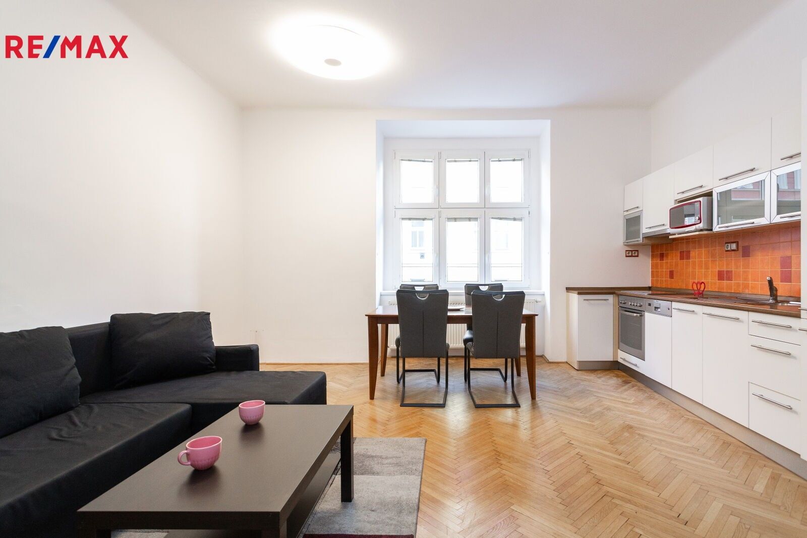 3+kk, Bartoškova, Praha, 79 m²