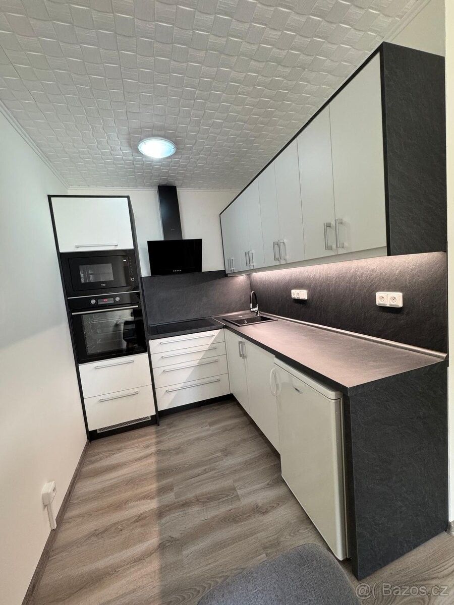 Pronájem byt 2+kk - Kutná Hora, 284 01, 7 m²