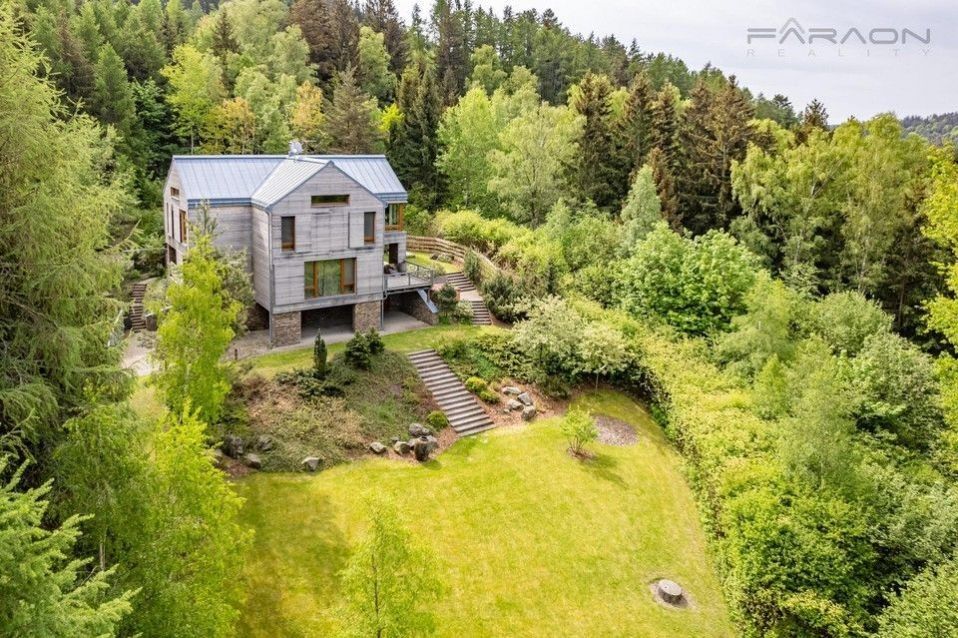 Rodinné domy, Jílové u Držkova, 397 m²