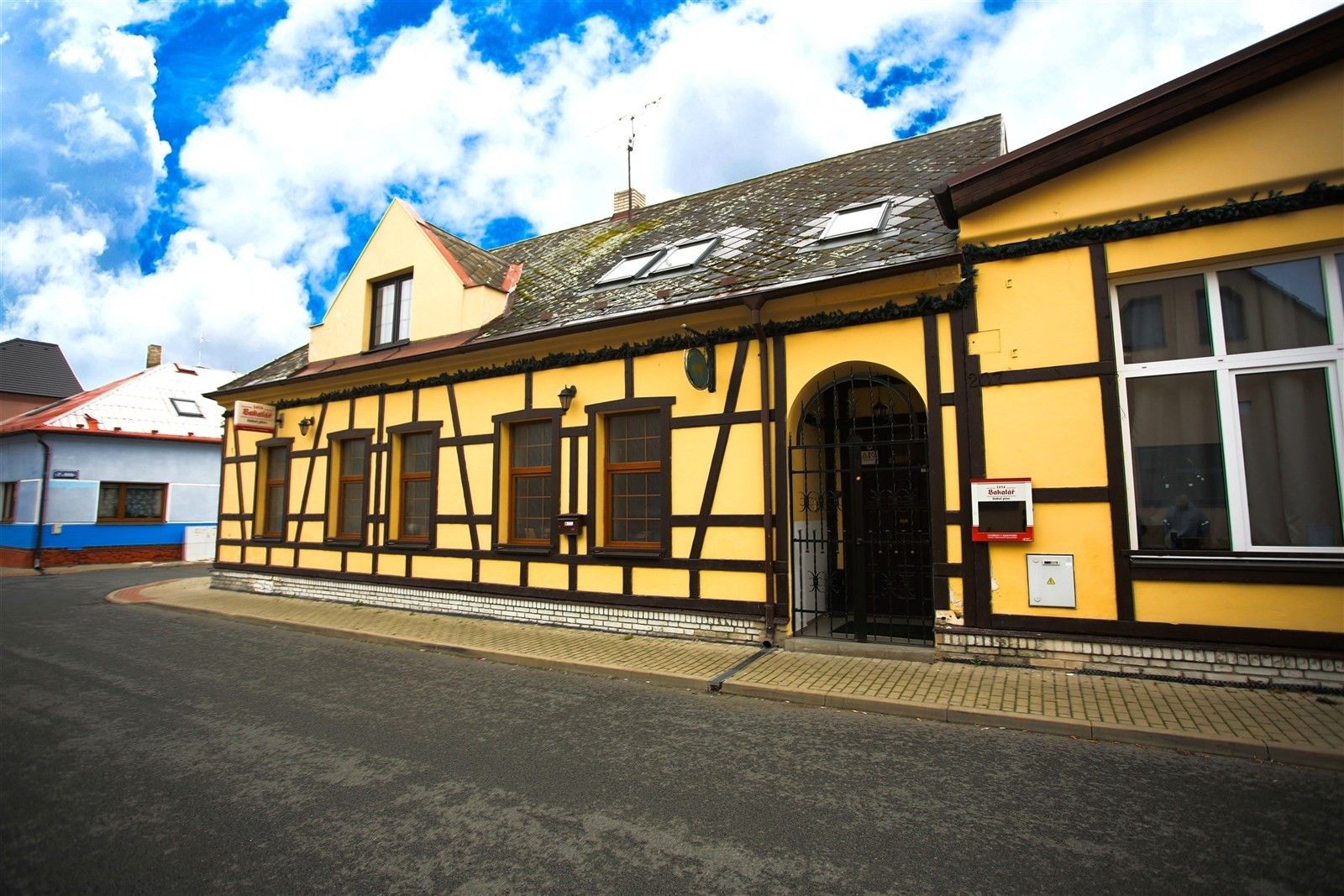 Restaurace, Štefánikova, Kladno, 592 m²