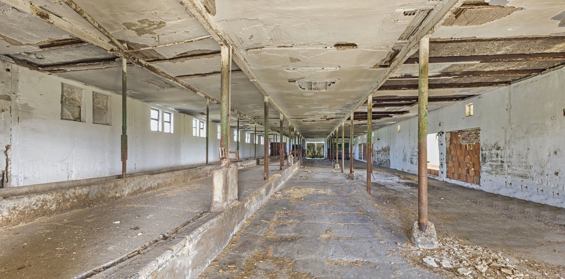 Sklady, Vojenice, Voděrady, 750 m²