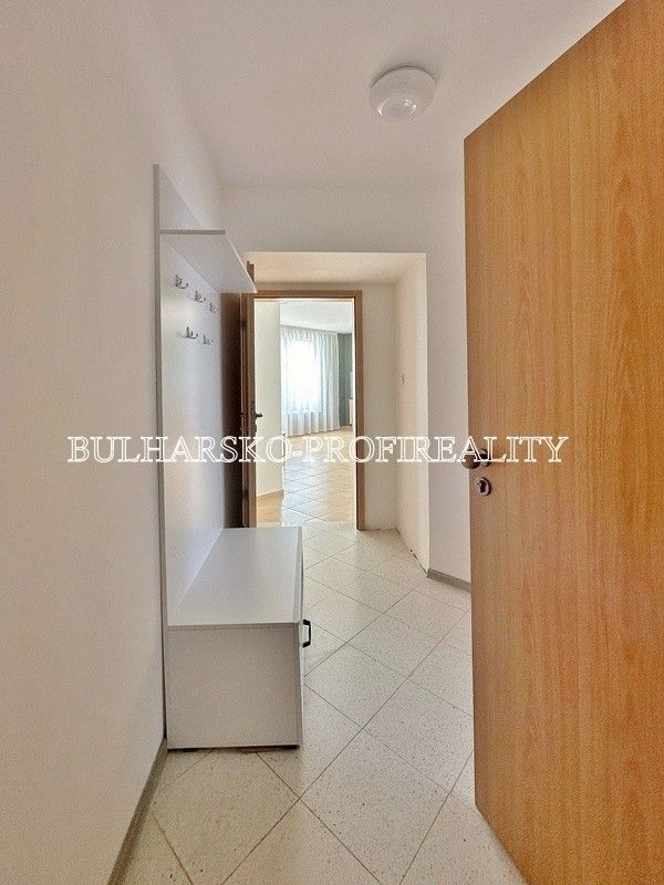 Byty, 987 66, Zahraničí