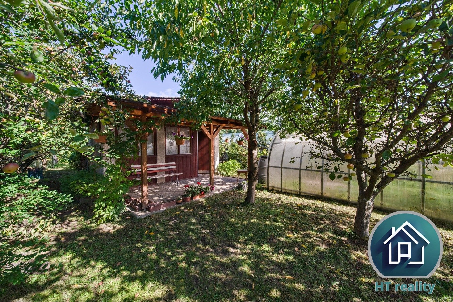 Zahrady, Litvínovice