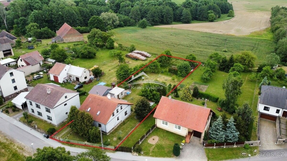 Chaty, Třebíč, 674 01, 1 607 m²