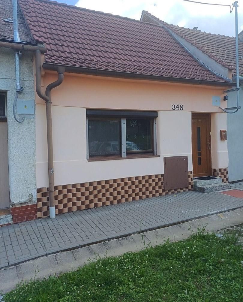 Prodej rodinný dům - Nádražní, Koryčany, 180 m²