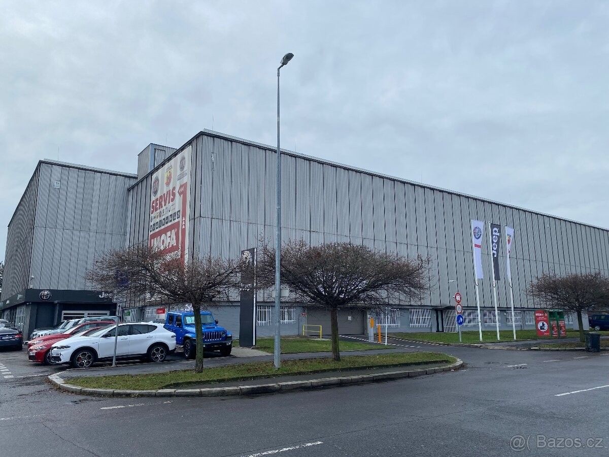 Garáže, Praha, 140 00