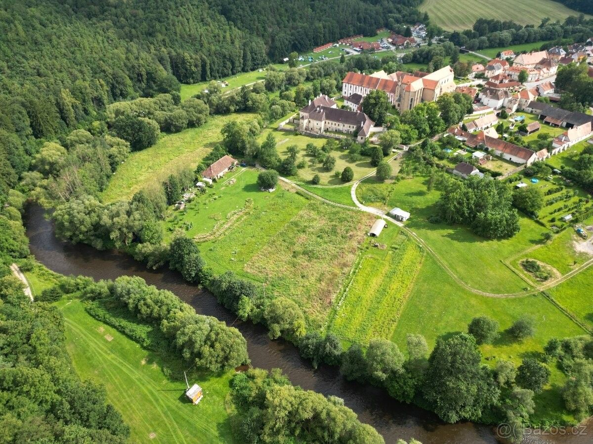 Prodej zahrada - Zlatá Koruna, 382 02, 30 m²