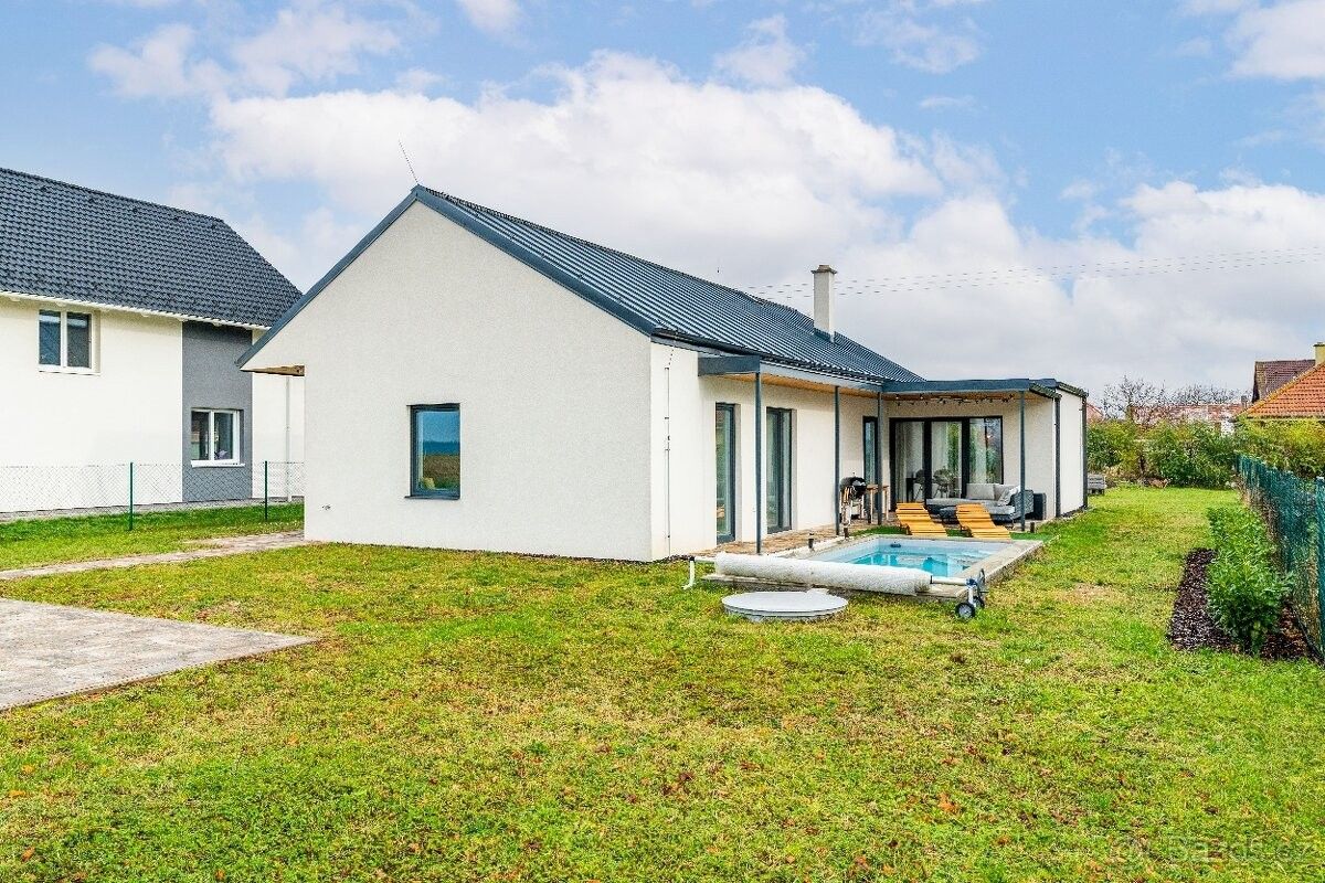 Rodinné domy, Krakovany v Čechách, 281 27