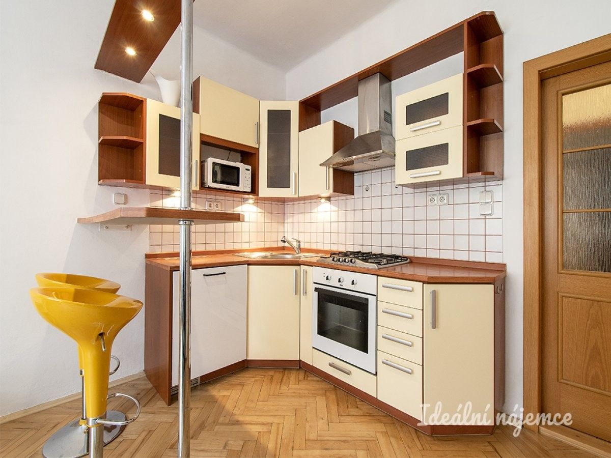 Pronájem byt 2+kk - Sinkulova, Praha, 39 m²