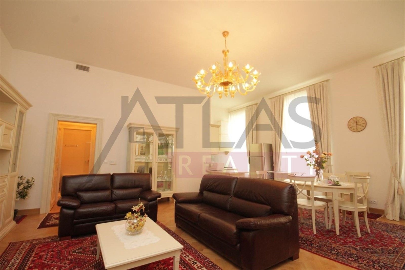 Pronájem byt 3+kk - Italská, Praha, 92 m²