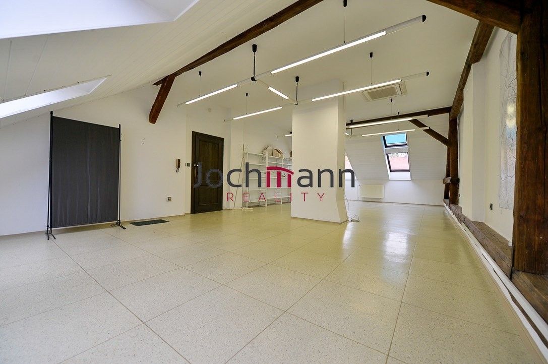 Kanceláře, Nerudova, České Budějovice, 63 m²