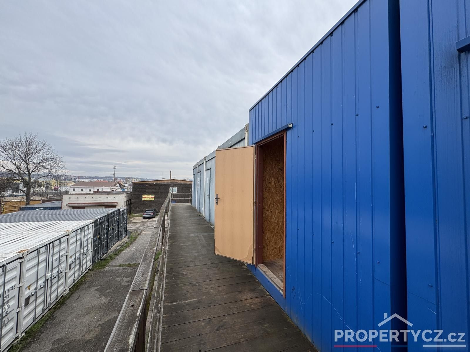 Sklady, K Žižkovu, Praha, 14 m²