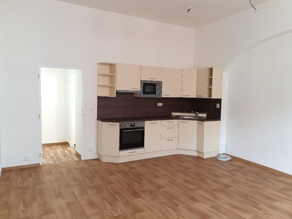 2+kk, Chomutov, 430 01, 54 m²