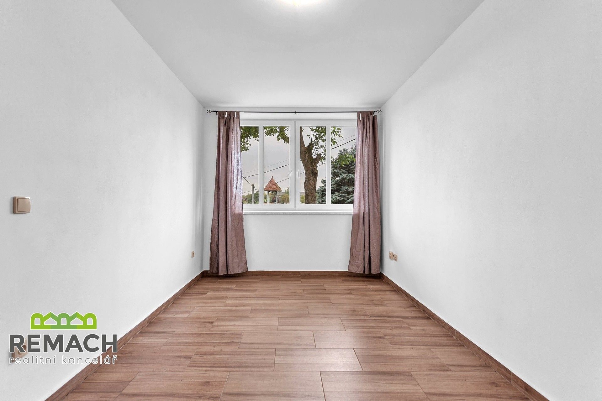 2+1, Lhota pod Hořičkami, 47 m²