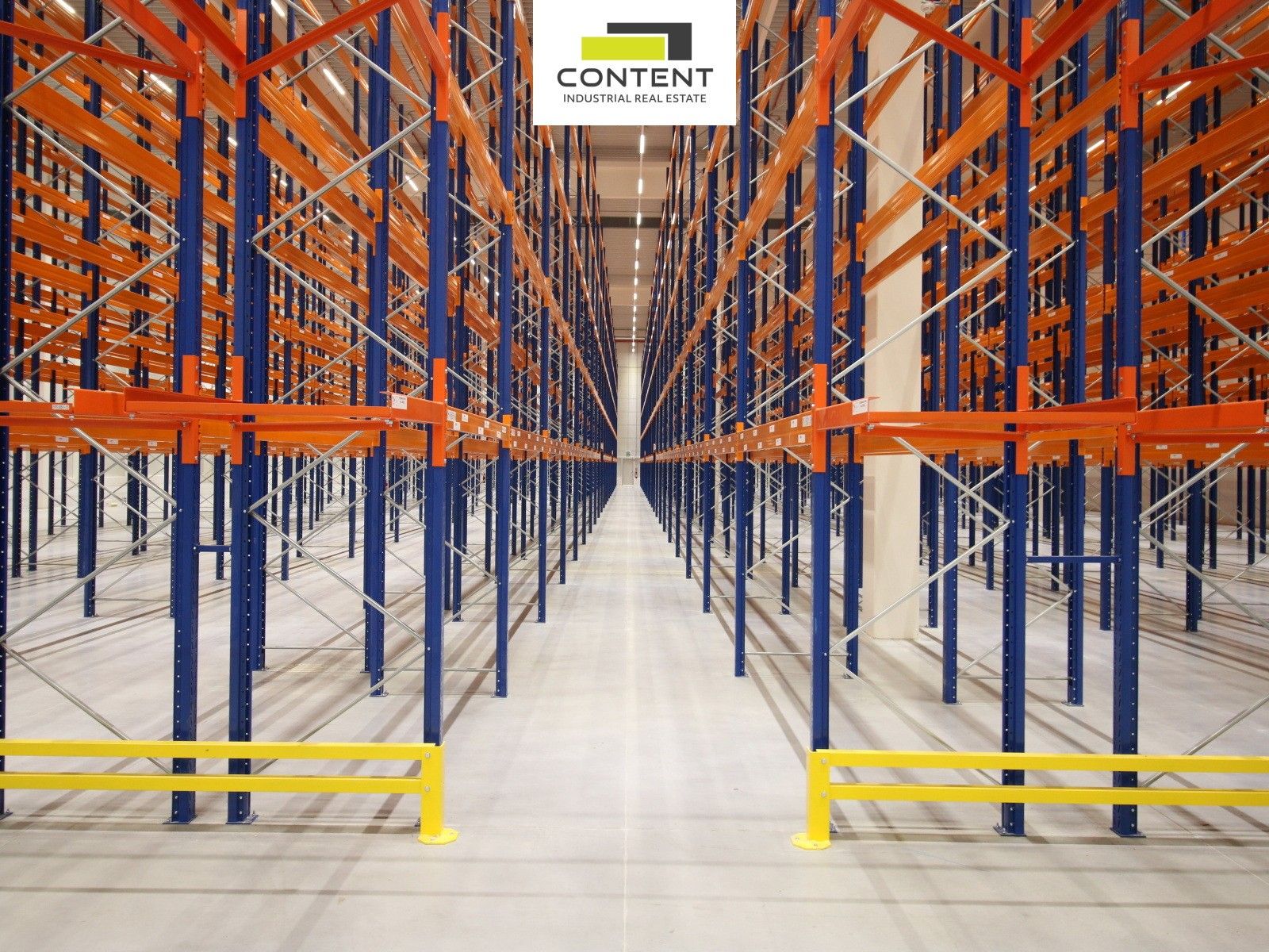 Sklady, Český Újezd, Chlumec, 4 000 m²