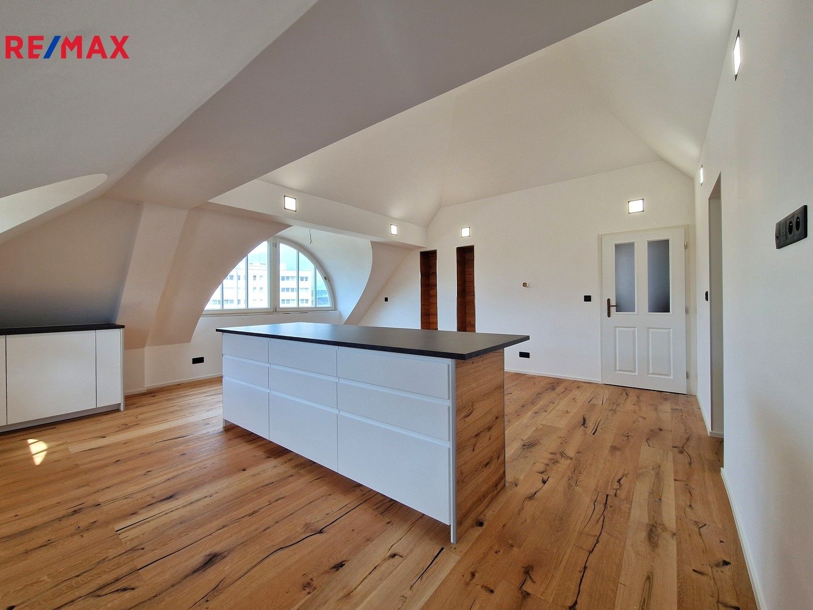 3+kk, Branická, Praha, 110 m²