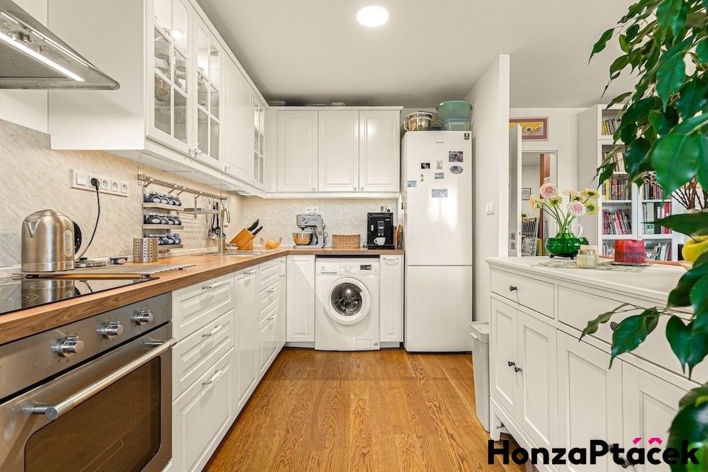 Prodej byt 3+kk - Třebešovská, Praha, 77 m²