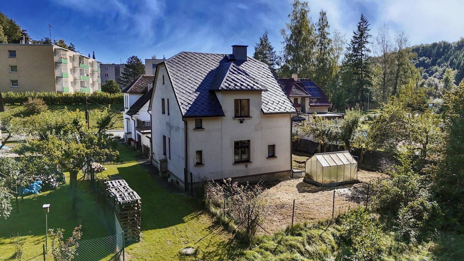 Rodinné domy, Na Veselce, Úpice, 175 m²