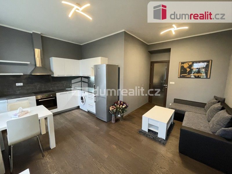 2+kk, Rybalkova, Praha, 45 m²