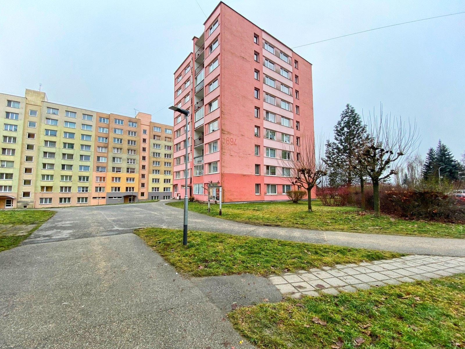 1+kk, sídliště Vajgar, Jindřichův Hradec, 28 m²